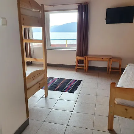 Pensión еделвайс 4*