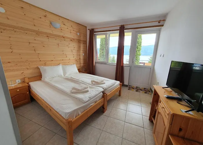 еделвайс ゲストハウス 3*