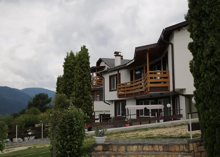 ゲストハウス еделвайс サルニトゥサ